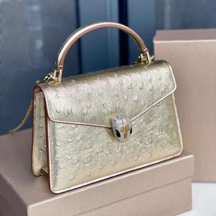 ⁦BVlgari Serpenti Forever Top Handel Calf Skin Bag⁩ - الصورة ⁦4⁩