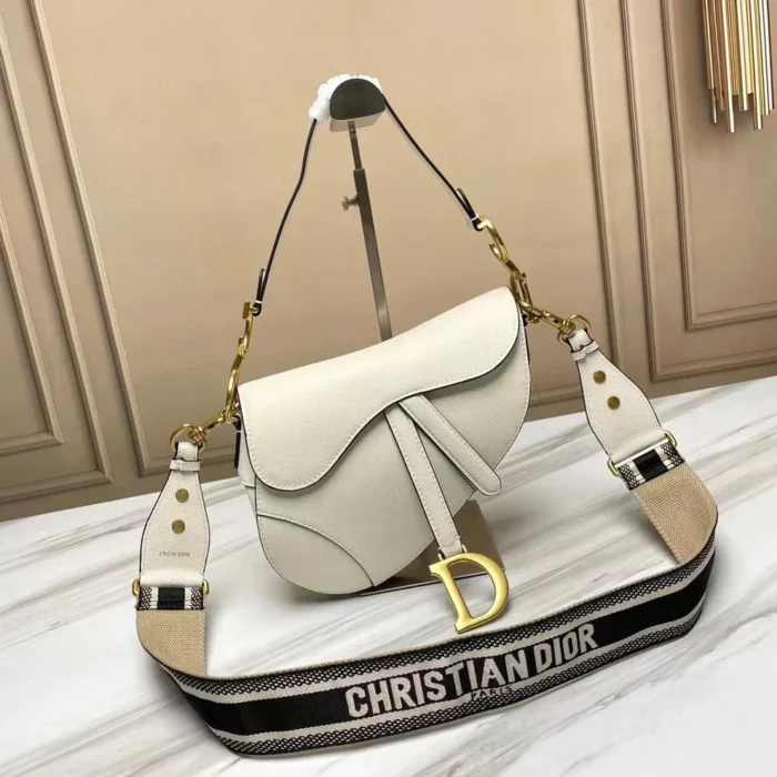 Dior Saddle Bag - Image 5