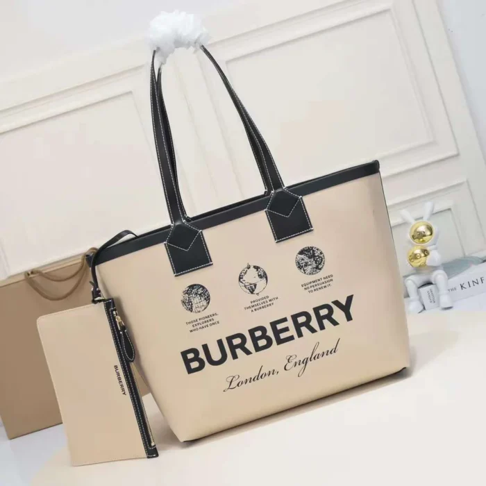 ⁦Burberry Tote Bag⁩ - الصورة ⁦5⁩