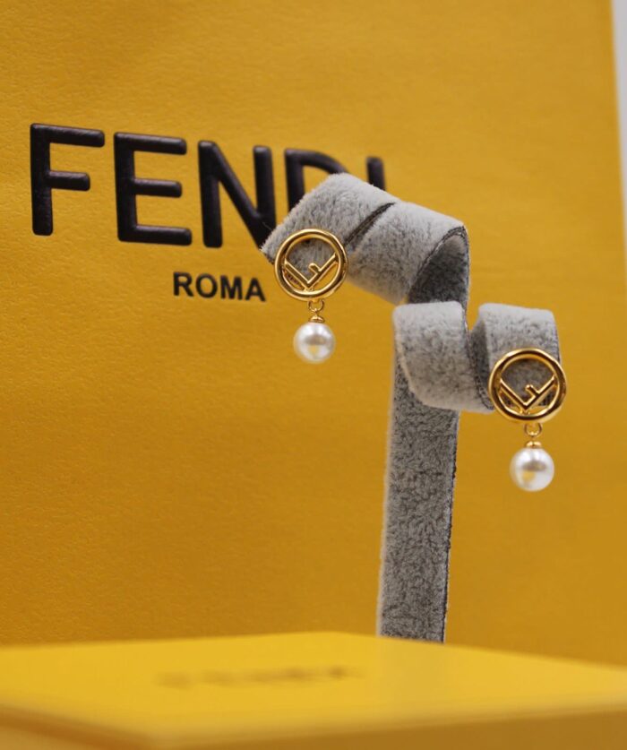 حلق F IS FENDI - Image 3