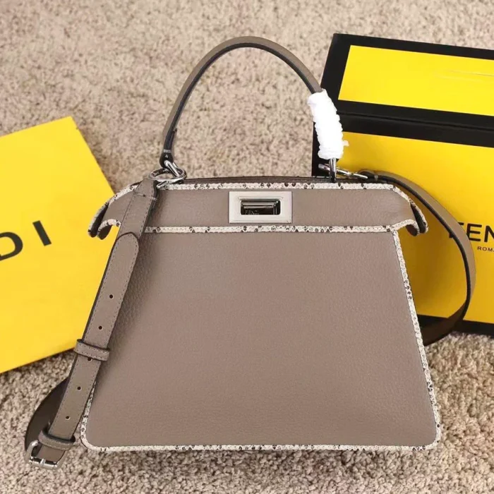 ⁦Fendi Peekaboo Bag Style#1⁩ - الصورة ⁦3⁩