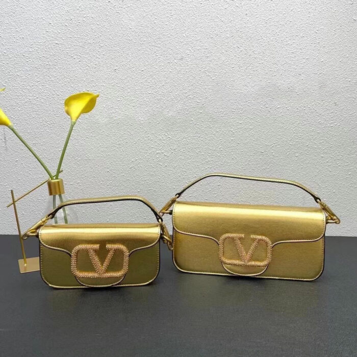 ⁦Valentino Loco shoulder bag⁩ - الصورة ⁦3⁩