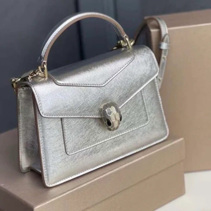 ⁦BVlgari Serpenti Forever Top Handel Calf Skin Bag⁩ - الصورة ⁦3⁩