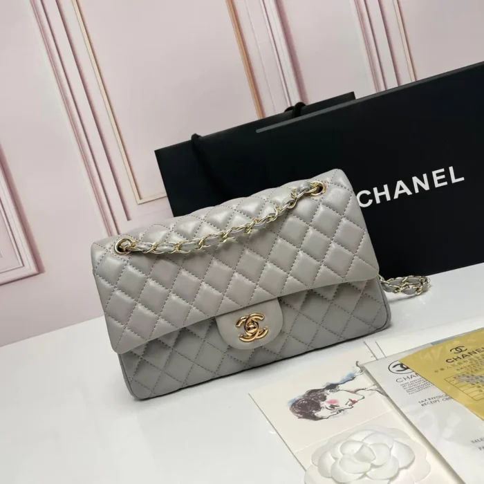 Chanel Classic Flap Bag - Image 9