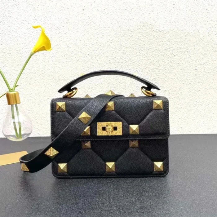 Valentino Roman stud shoulder bag - Image 2