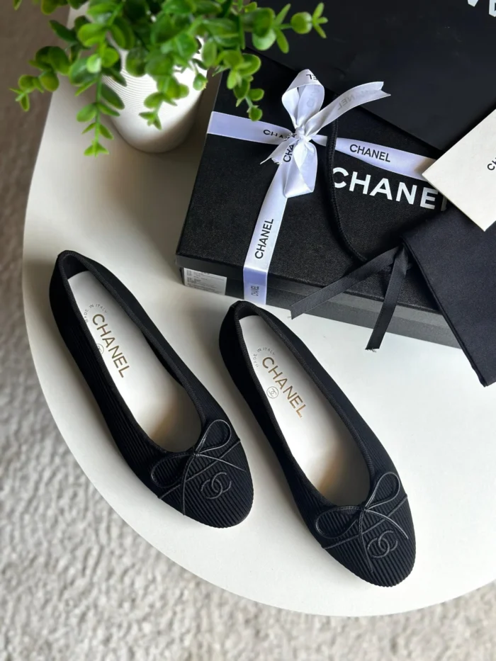 CHANEL SHOES STYLE#55 - Image 2