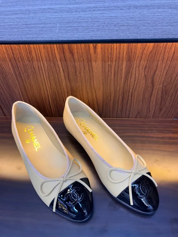 CHANEL SHOES STYLE#51 - Image 2