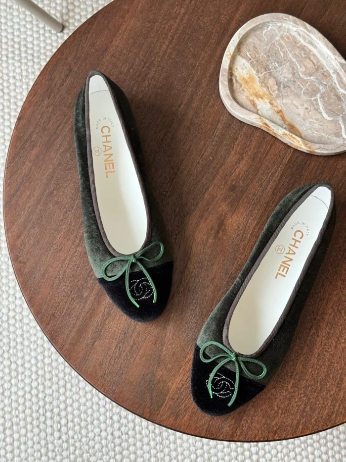 CHANEL SHOES STYLE#52 - Image 2