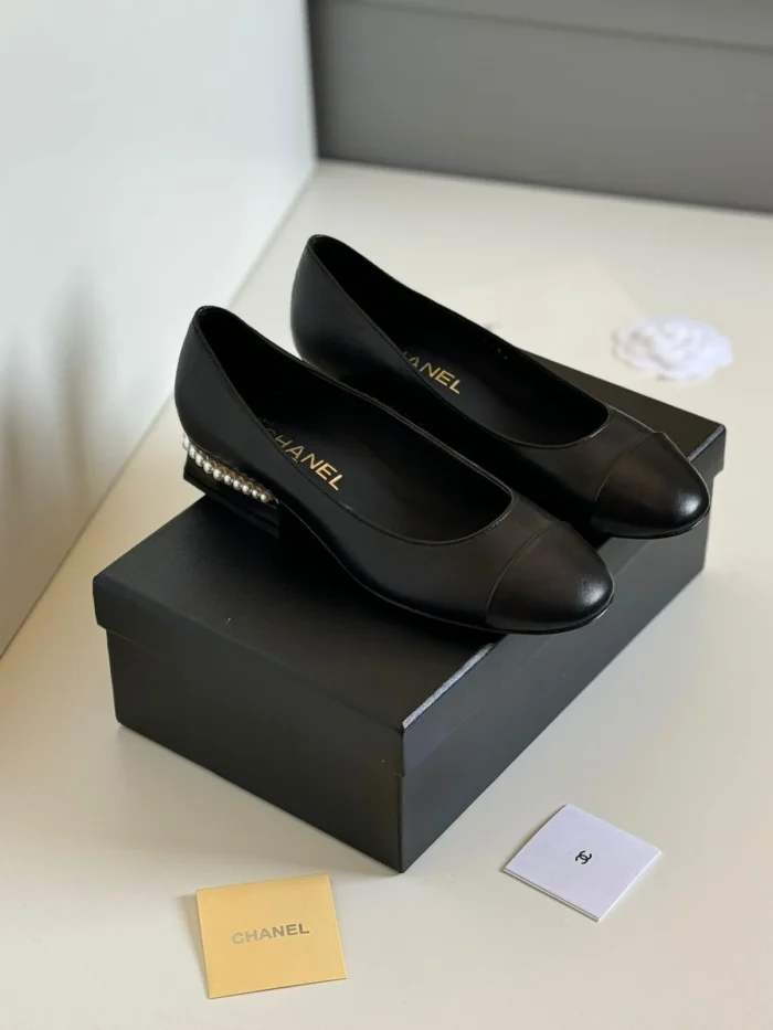 ⁦CHANEL SHOES STYLE#70⁩ - الصورة ⁦3⁩