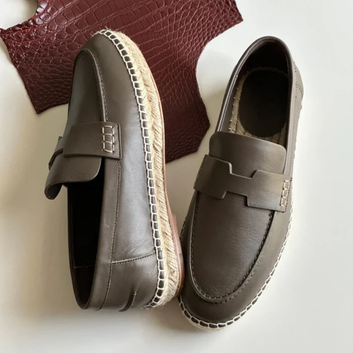 ⁦HERMES SHOES STYLE#38⁩ - الصورة ⁦2⁩