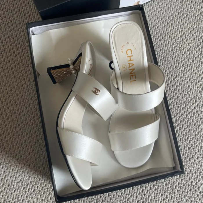 CHANEL SHOES STYLE#17 - Image 4