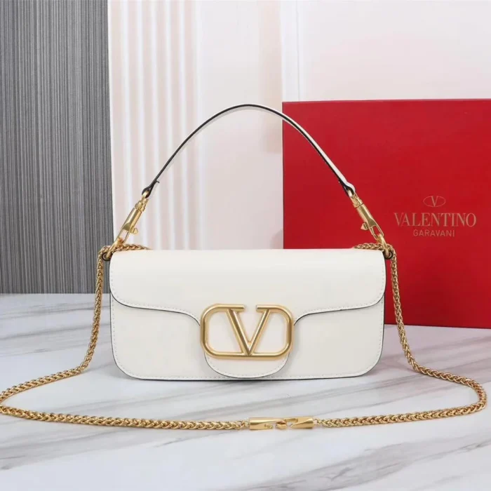 ⁦Valentino Loco shoulder Metal Logo Small Bag⁩ - الصورة ⁦2⁩