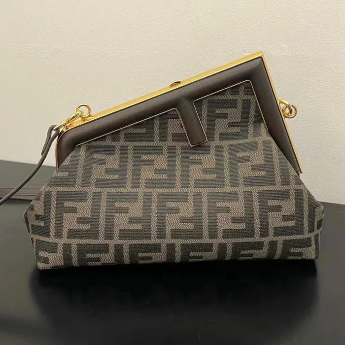 ⁦Fendi First Shoulder Bag Style #1⁩ - الصورة ⁦5⁩