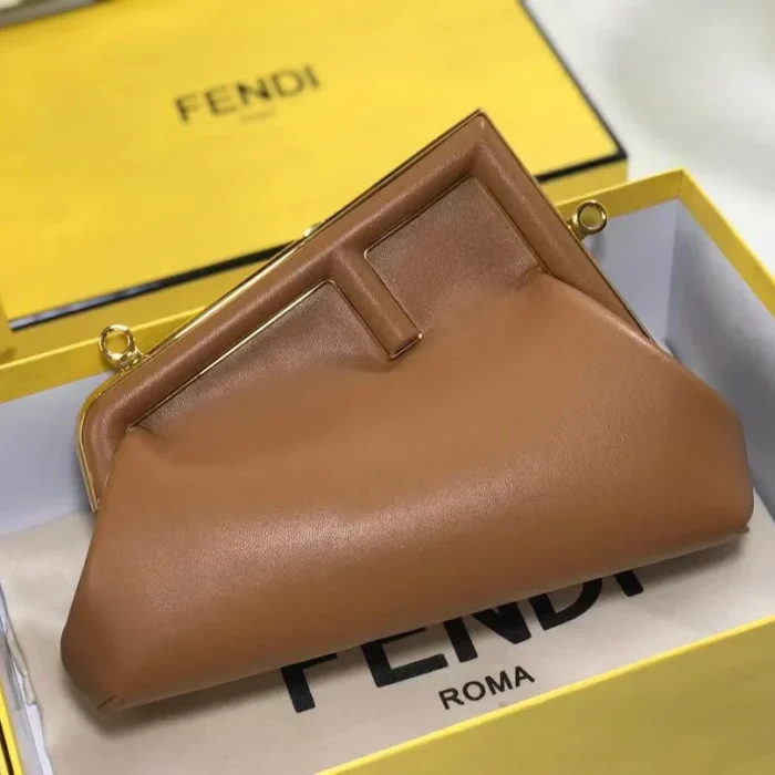 ⁦Fendi First Shoulder Bag Style #1⁩ - الصورة ⁦3⁩