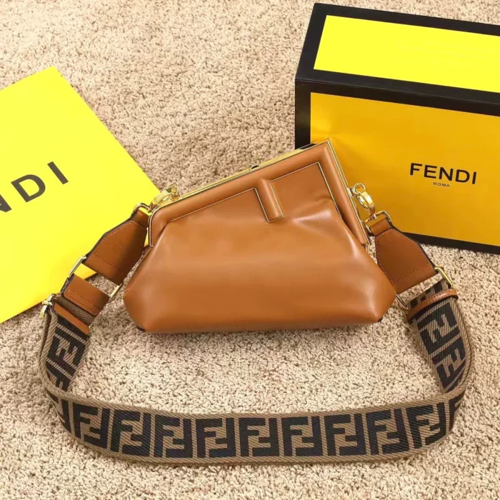 ⁦Fendi First Shoulder Bag Style #1⁩ - الصورة ⁦8⁩