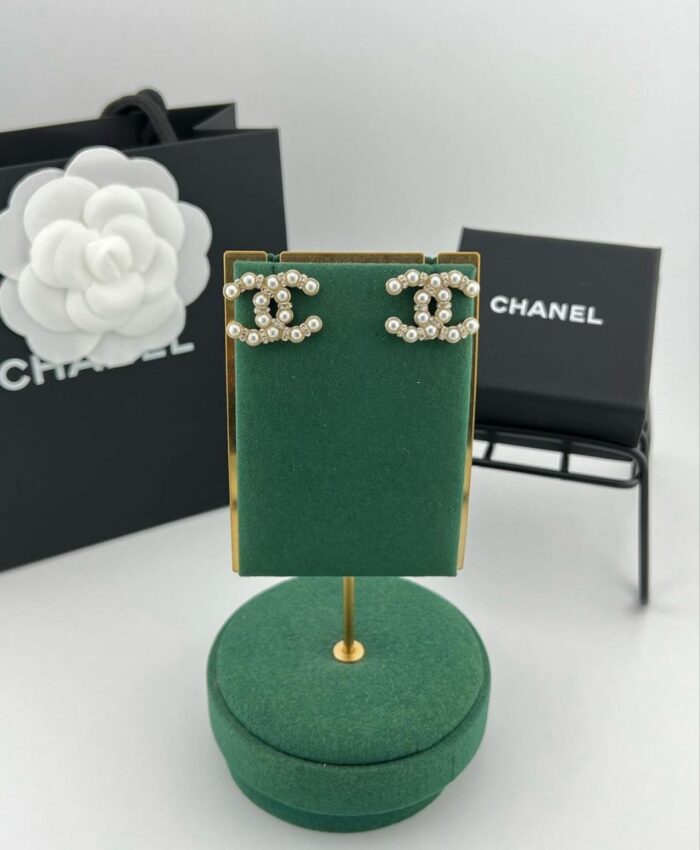 Chanel pearl earrings