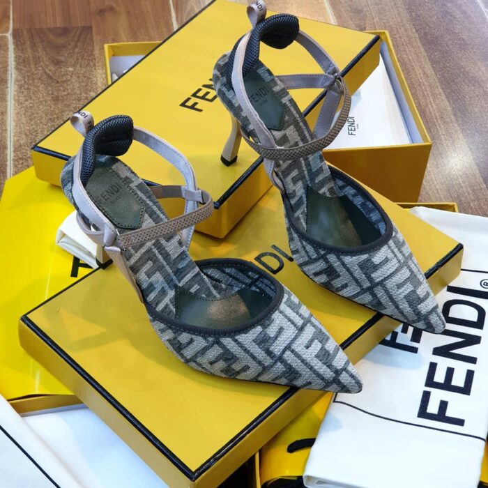 ⁦FENDI SHOES STYLE #8⁩ - الصورة ⁦3⁩