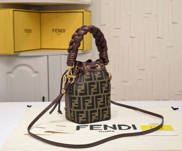 ⁦Fendi Sunshine Shopper Micro Bag 2⁩ - الصورة ⁦4⁩