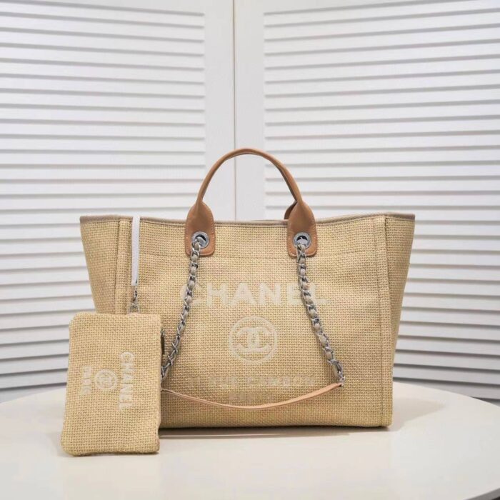⁦Chanel Tote Canvas Bag⁩ - الصورة ⁦2⁩