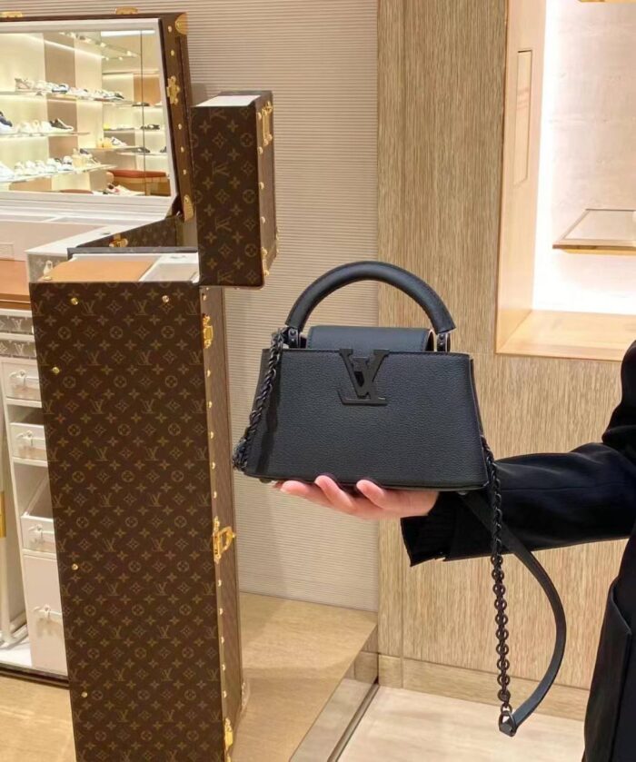 ⁦Louis Vuitton Capucines Style#4 Bag⁩ - الصورة ⁦6⁩